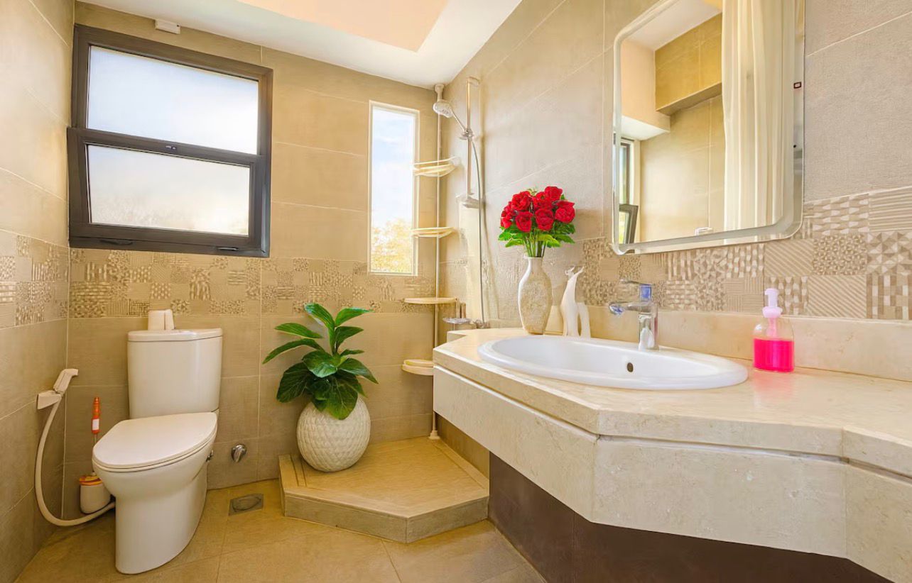 egypt 8 (bathroom)